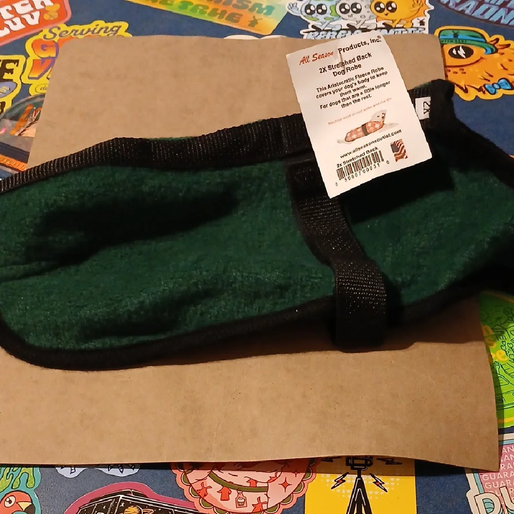 NWT All Seasons Products 2x Stretched Back Dog Robe S